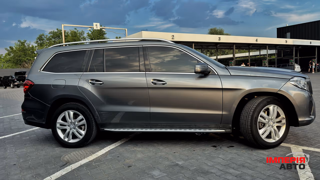 Mercedes-Benz GLS - фото 5