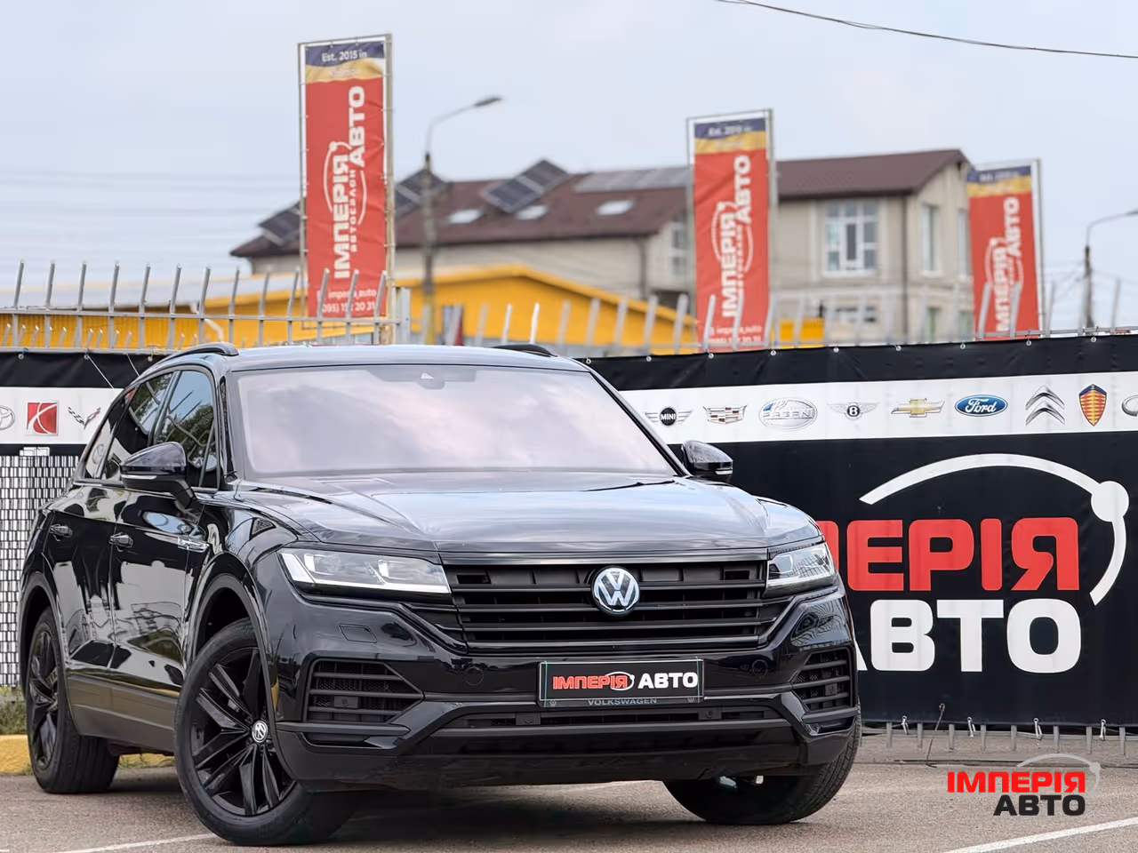 Volkswagen Touareg - фото 6