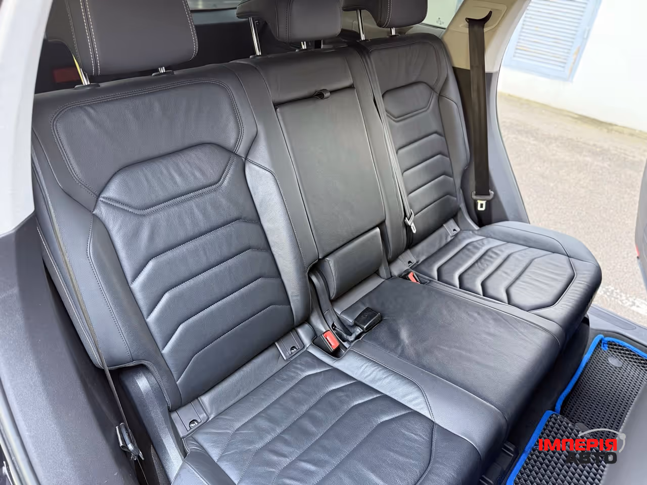 Volkswagen Touareg - фото 27