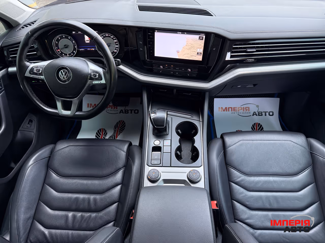 Volkswagen Touareg - фото 14