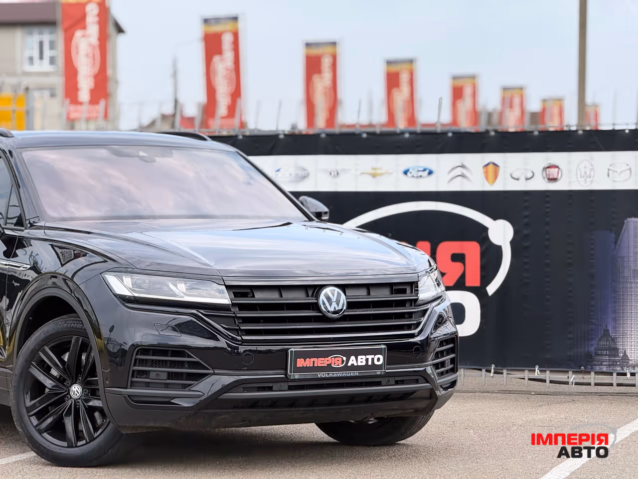 Volkswagen Touareg - фото 7