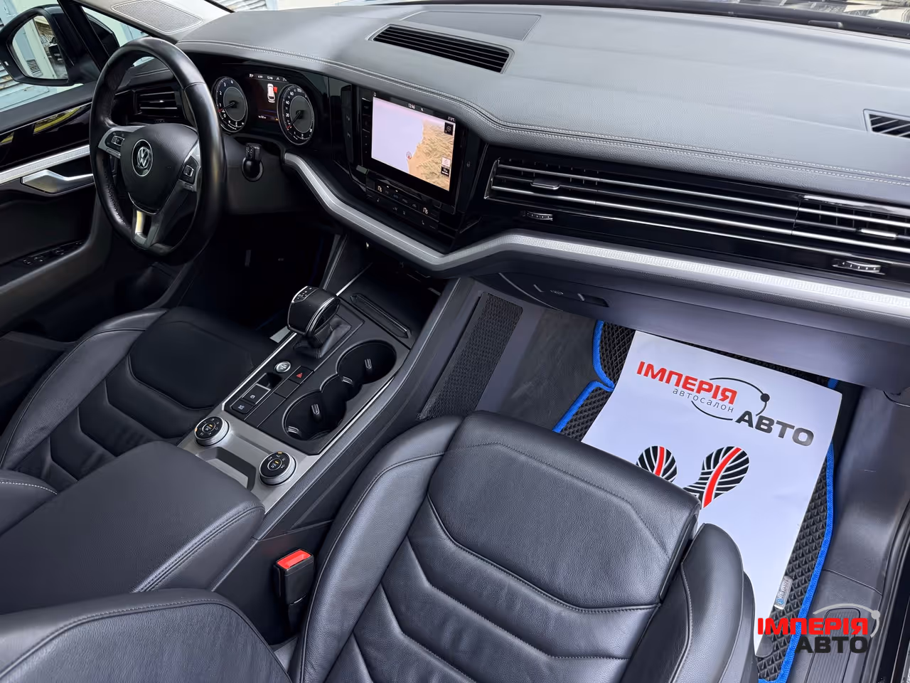 Volkswagen Touareg - фото 13