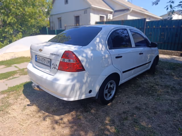 Chevrolet Aveo - зображення 3