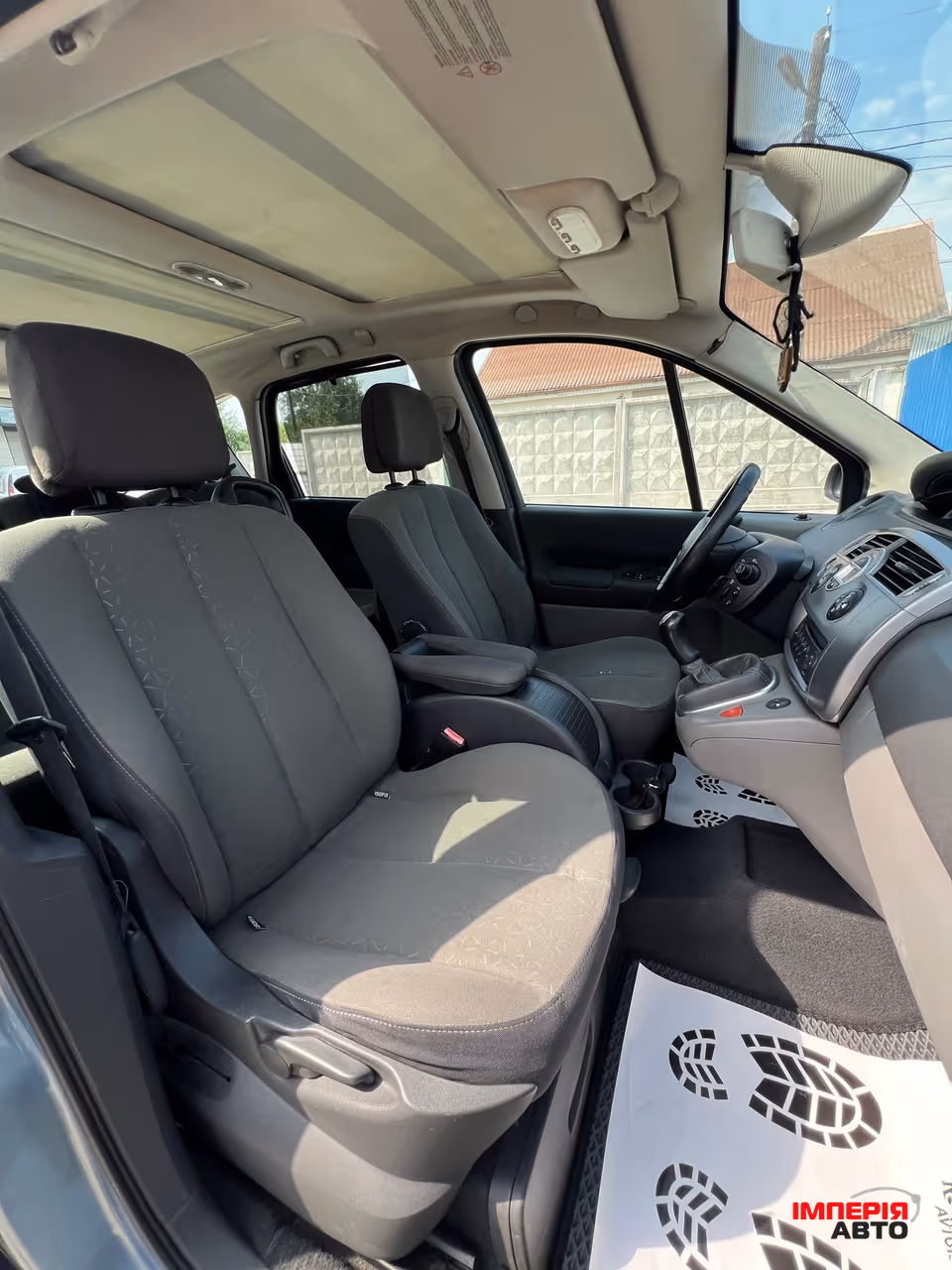 Renault Scenic - фото 29