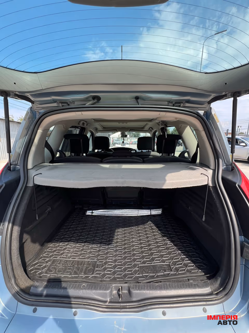 Renault Scenic - фото 30