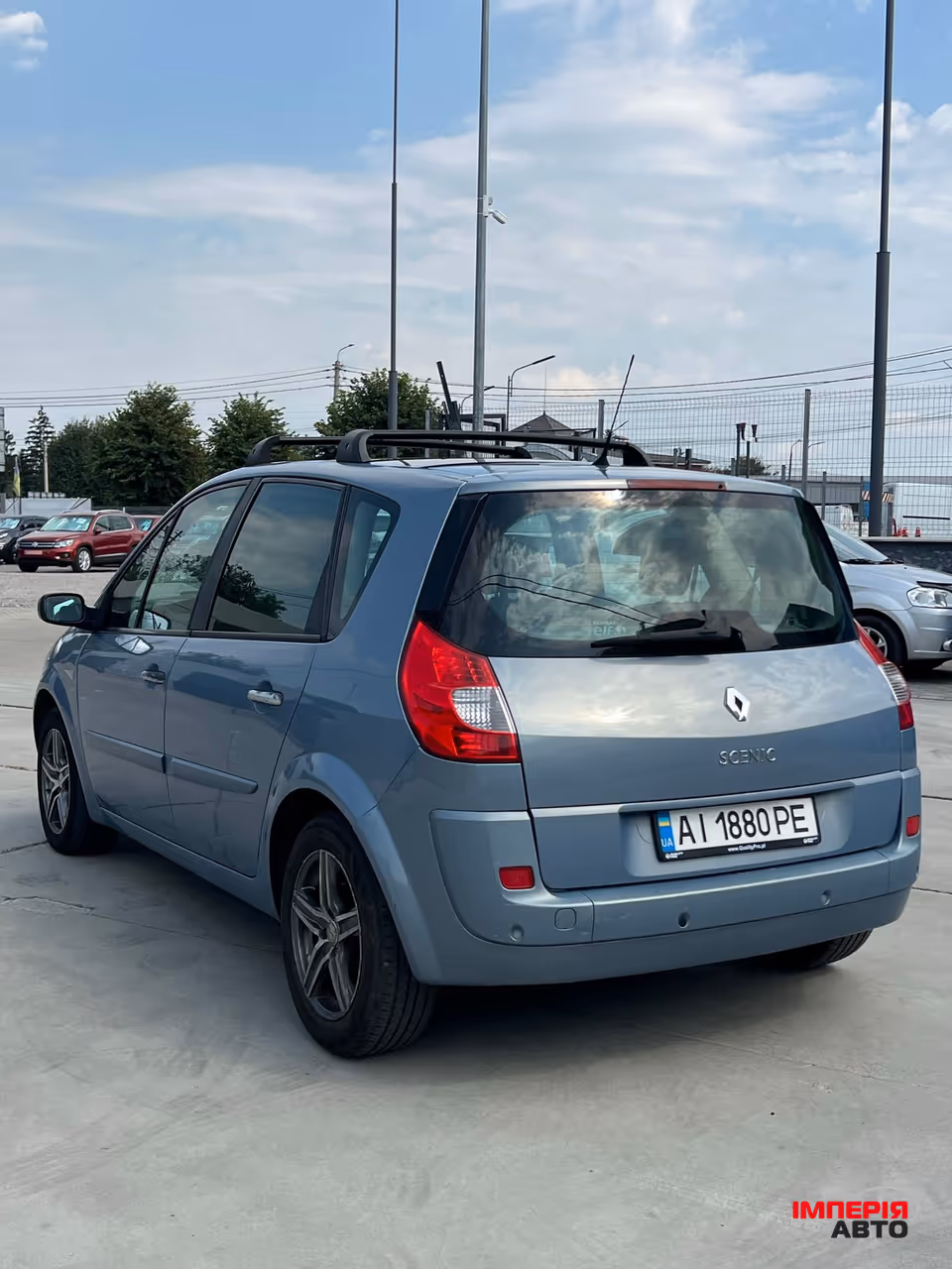 Renault Scenic - фото 17