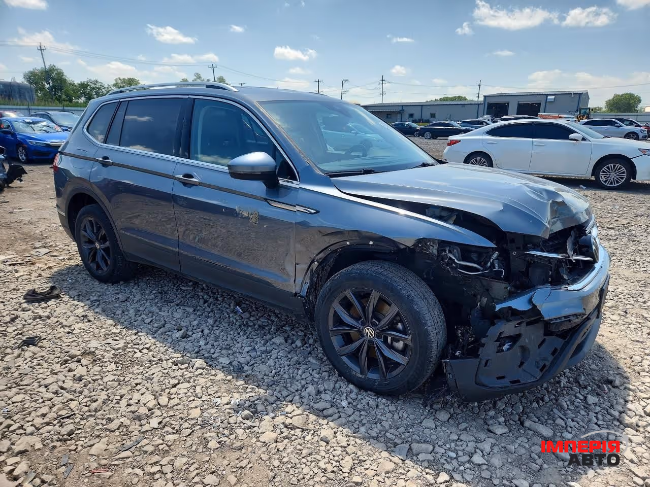Volkswagen Tiguan - фото 3