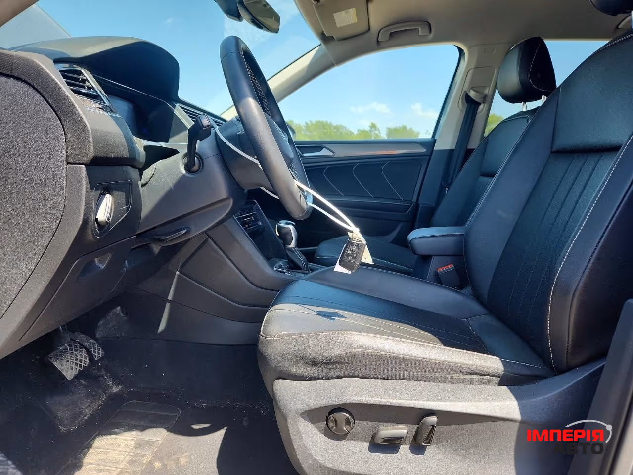 Volkswagen Tiguan - фото 7