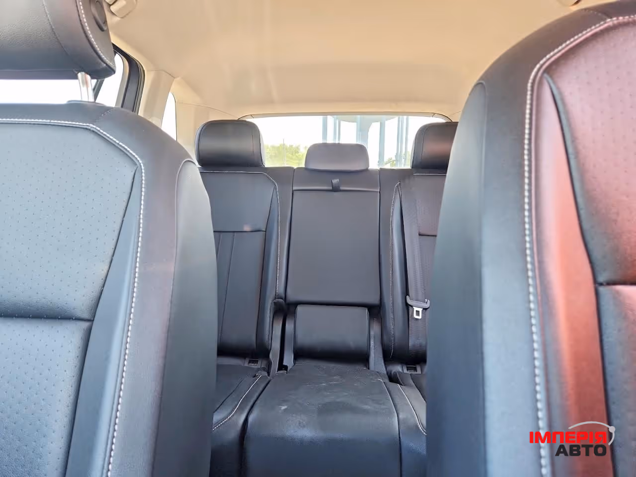 Volkswagen Tiguan - фото 10