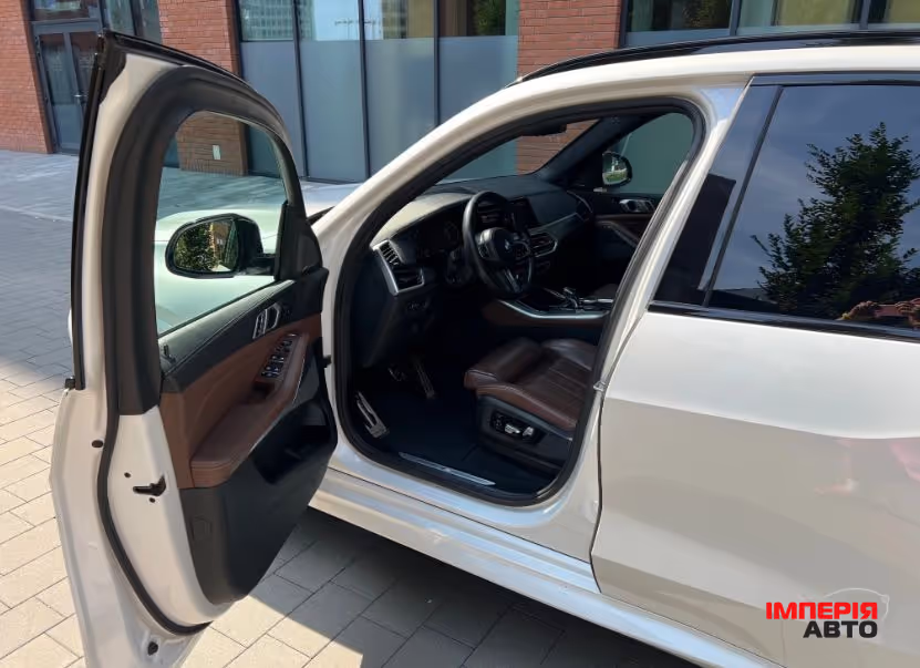 BMW X5 - фото 6