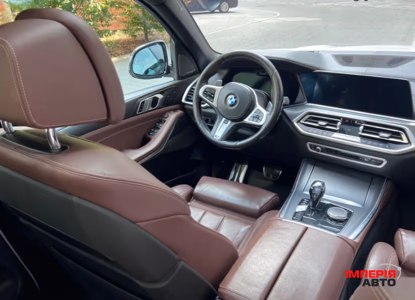 BMW X5 - фото 9