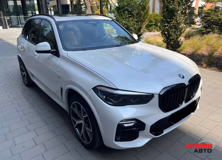 BMW X5 - фото 1