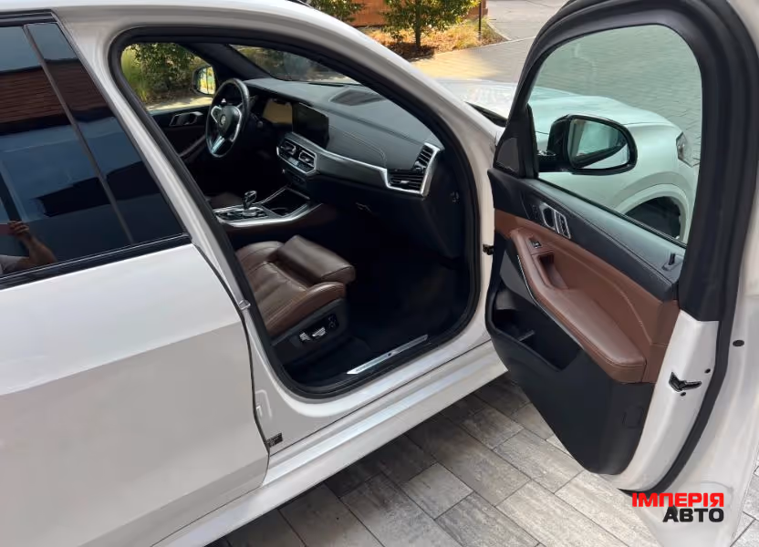 BMW X5 - фото 8