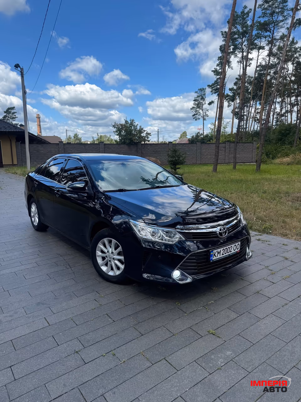 Toyota Camry - фото 2