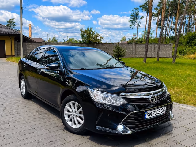 Toyota Camry - зображення 1