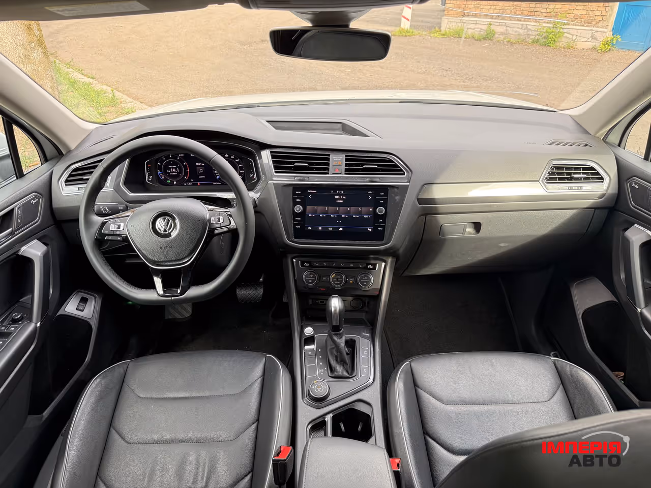 Volkswagen Tiguan - фото 1