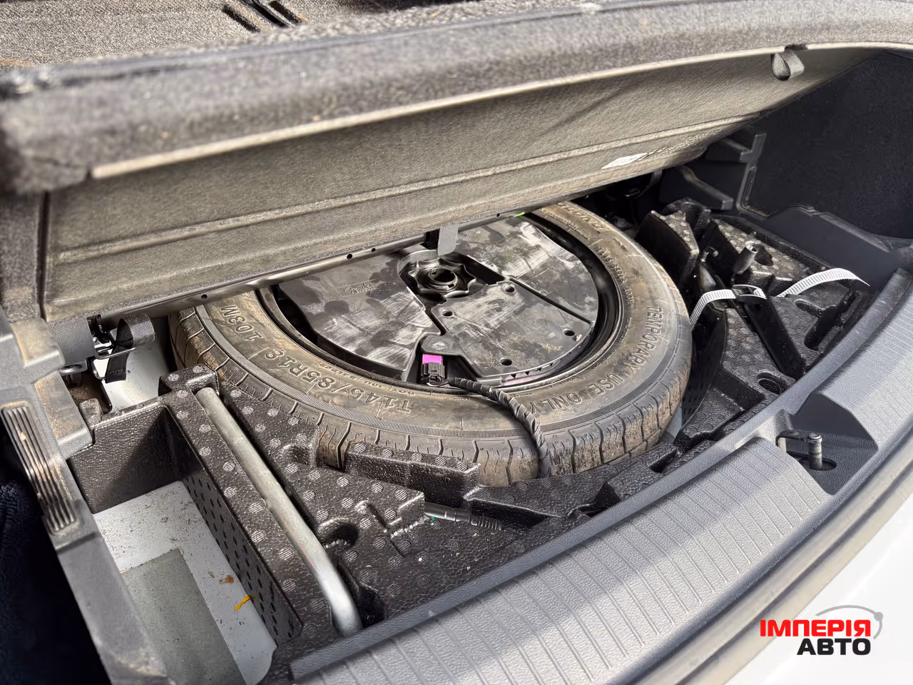 Volkswagen Tiguan - фото 17