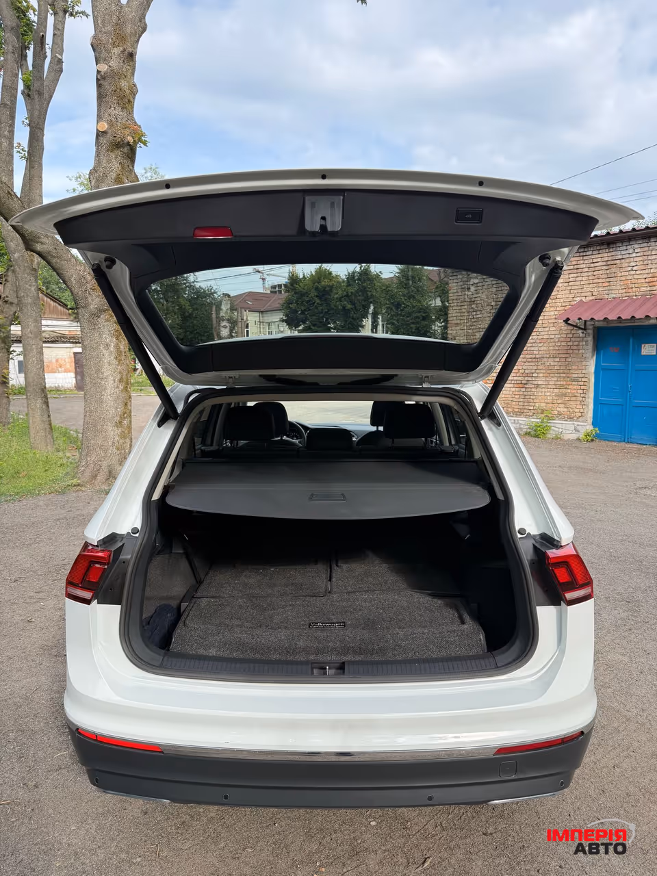 Volkswagen Tiguan - фото 13