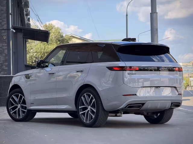 Land Rover Range Rover Sport - зображення 4