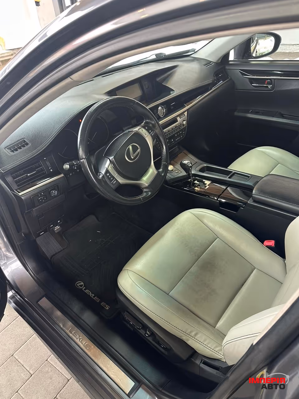 Lexus ES - фото 16