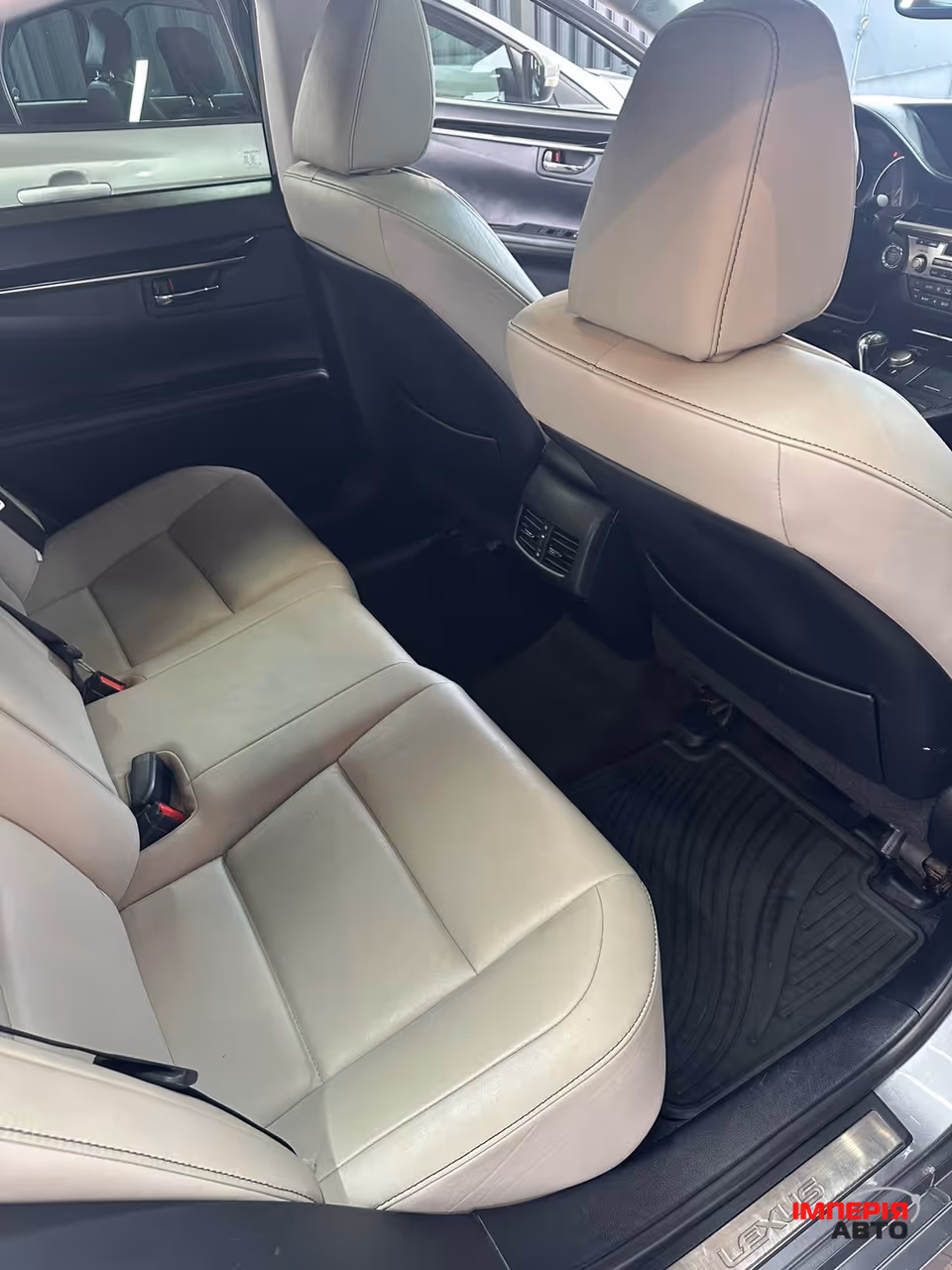 Lexus ES - фото 19