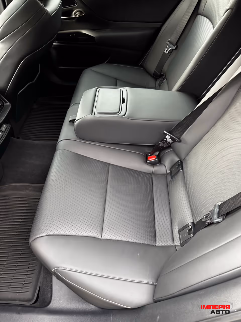 Lexus ES - фото 9