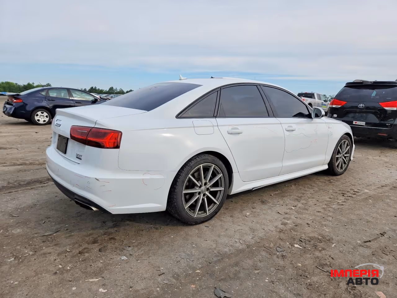 Audi A6 - фото 6
