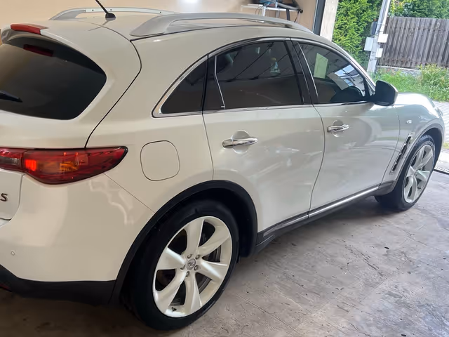 Infiniti FX - зображення 3