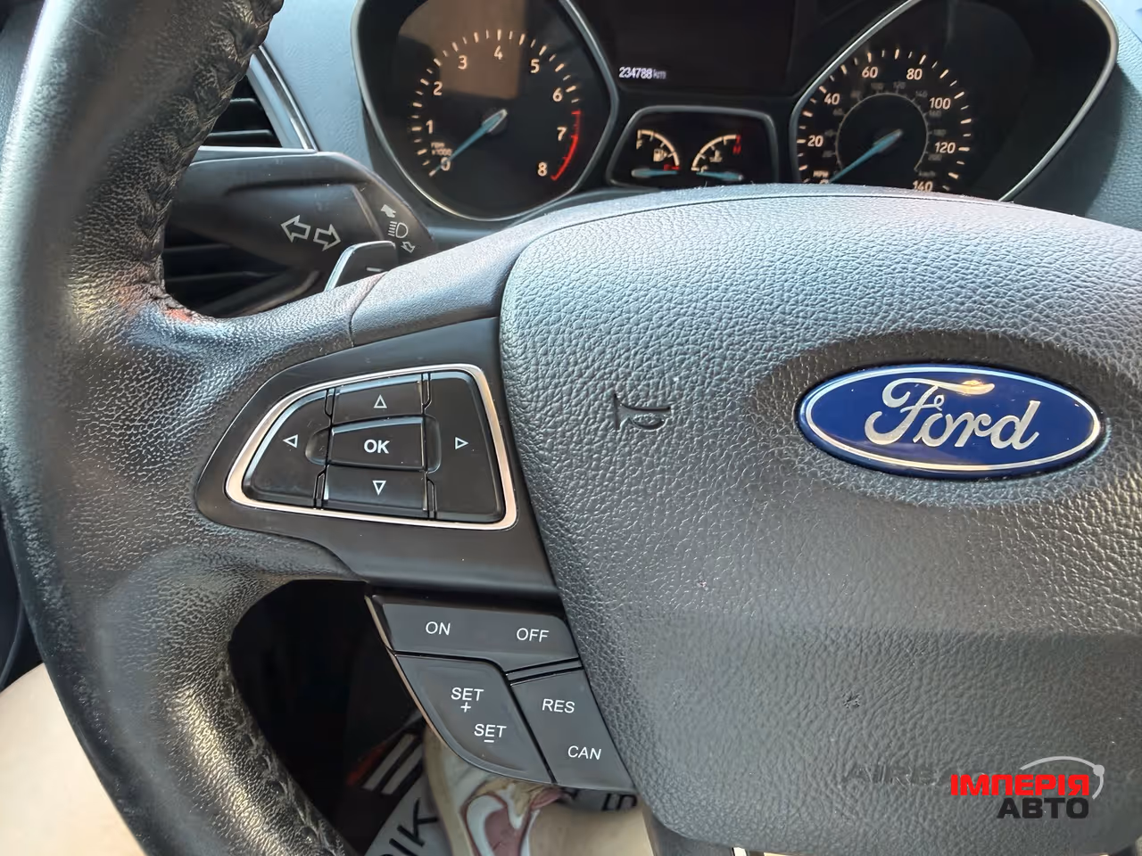 Ford Escape - фото 16