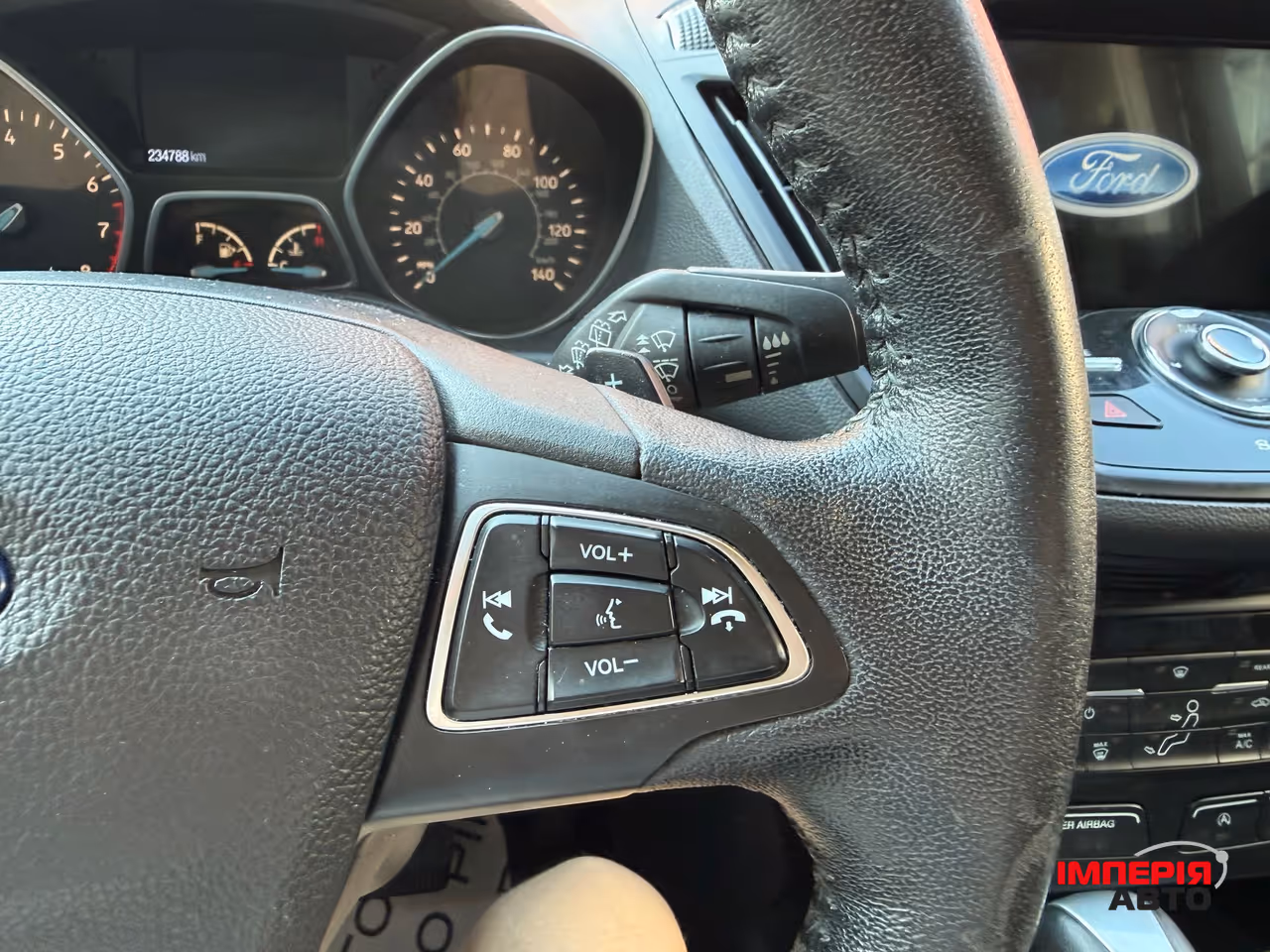 Ford Escape - фото 17