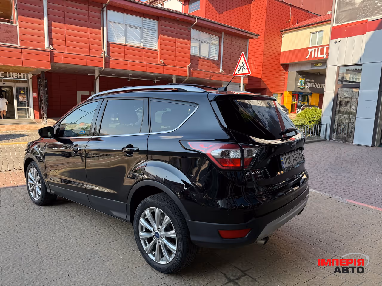 Ford Escape - фото 7