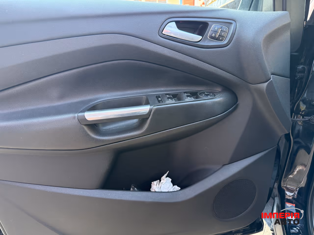 Ford Escape - фото 12