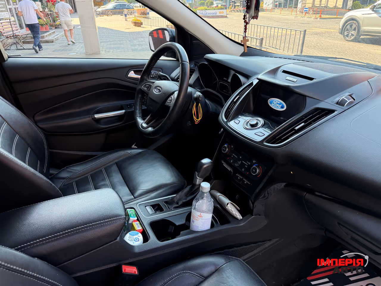 Ford Escape - фото 37
