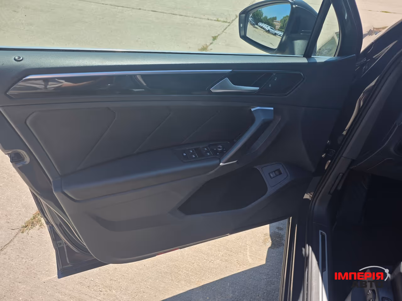 Volkswagen Tiguan - фото 16