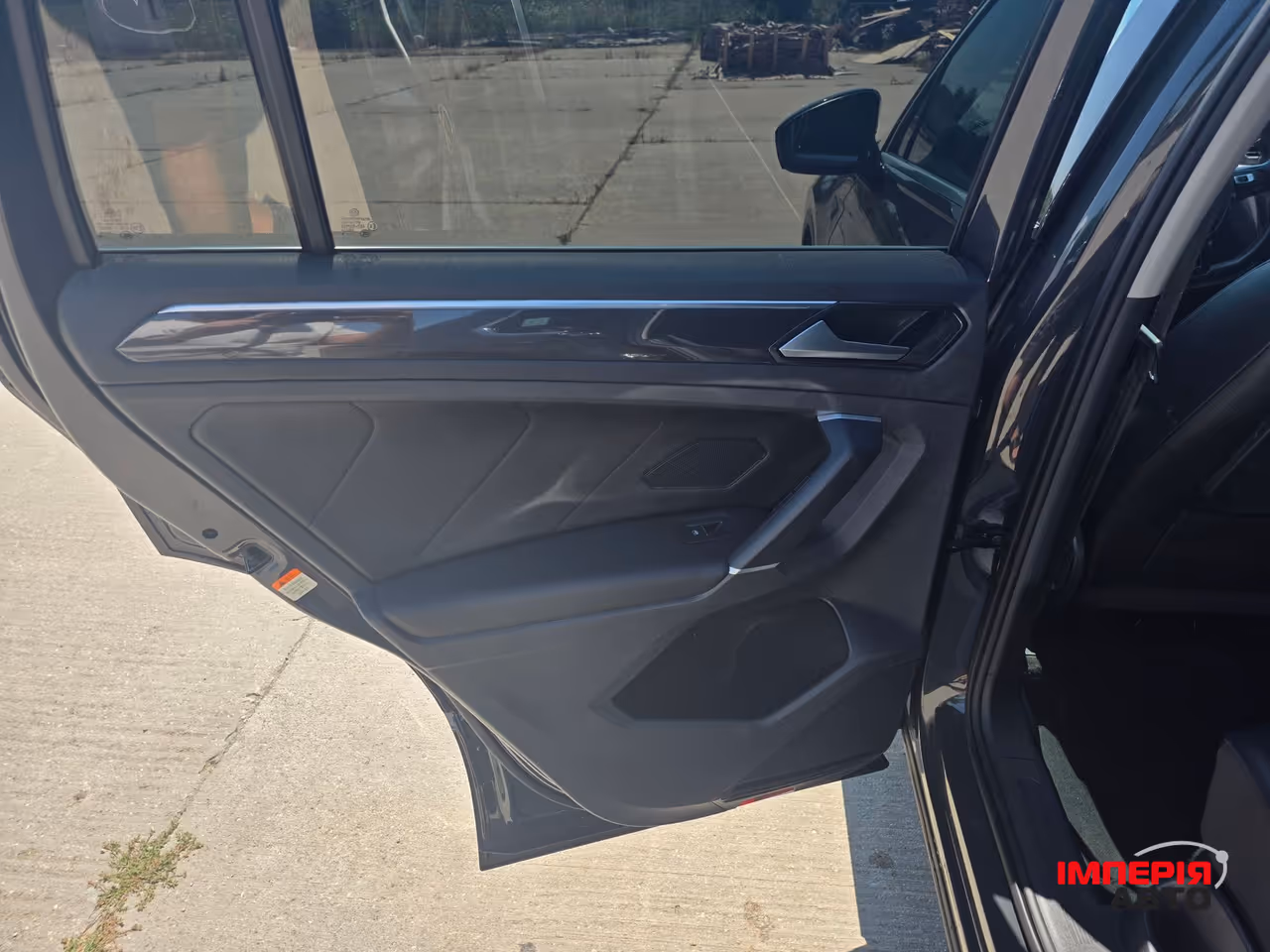 Volkswagen Tiguan - фото 14