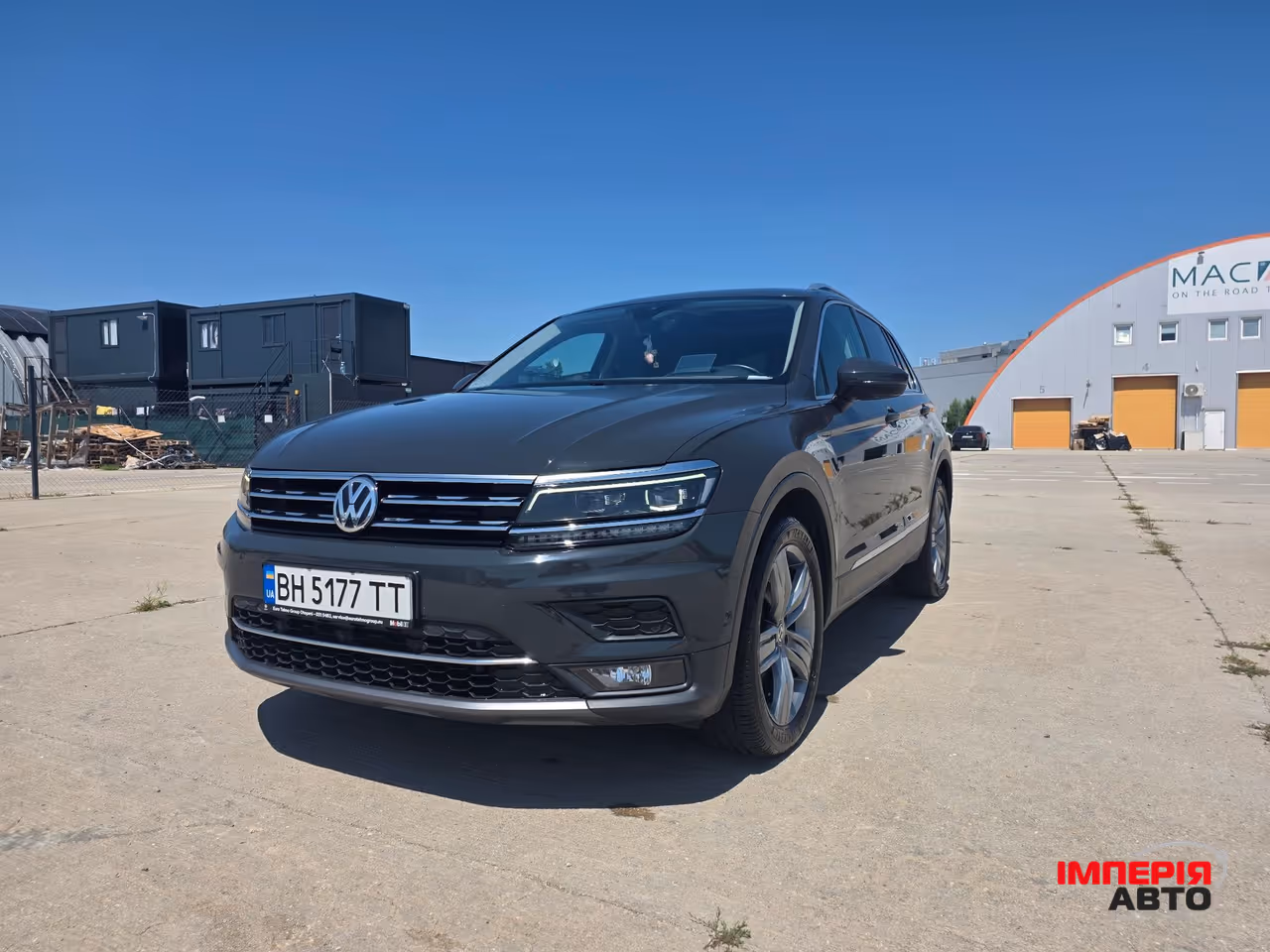 Volkswagen Tiguan - фото 7