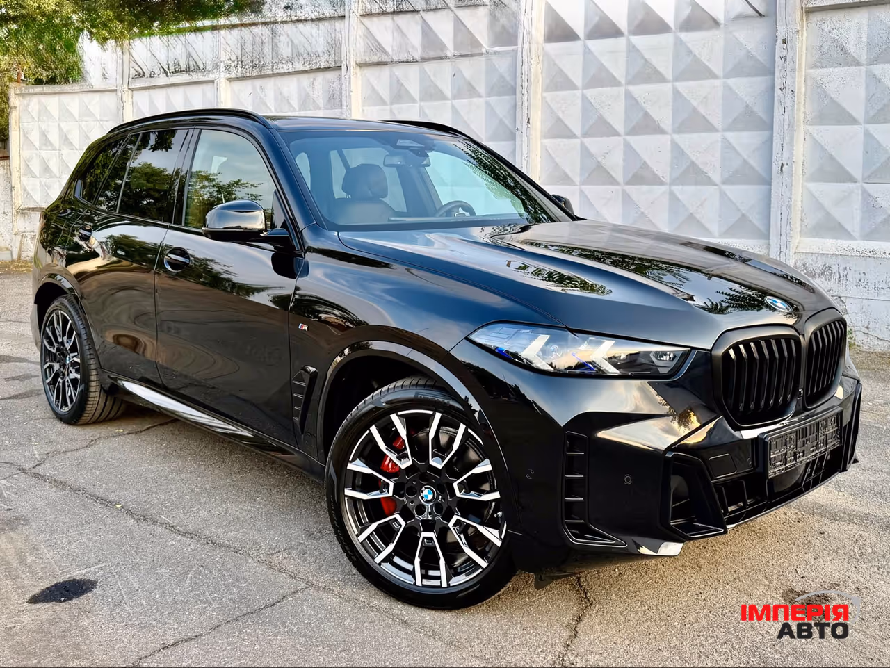 BMW X5 - фото 1