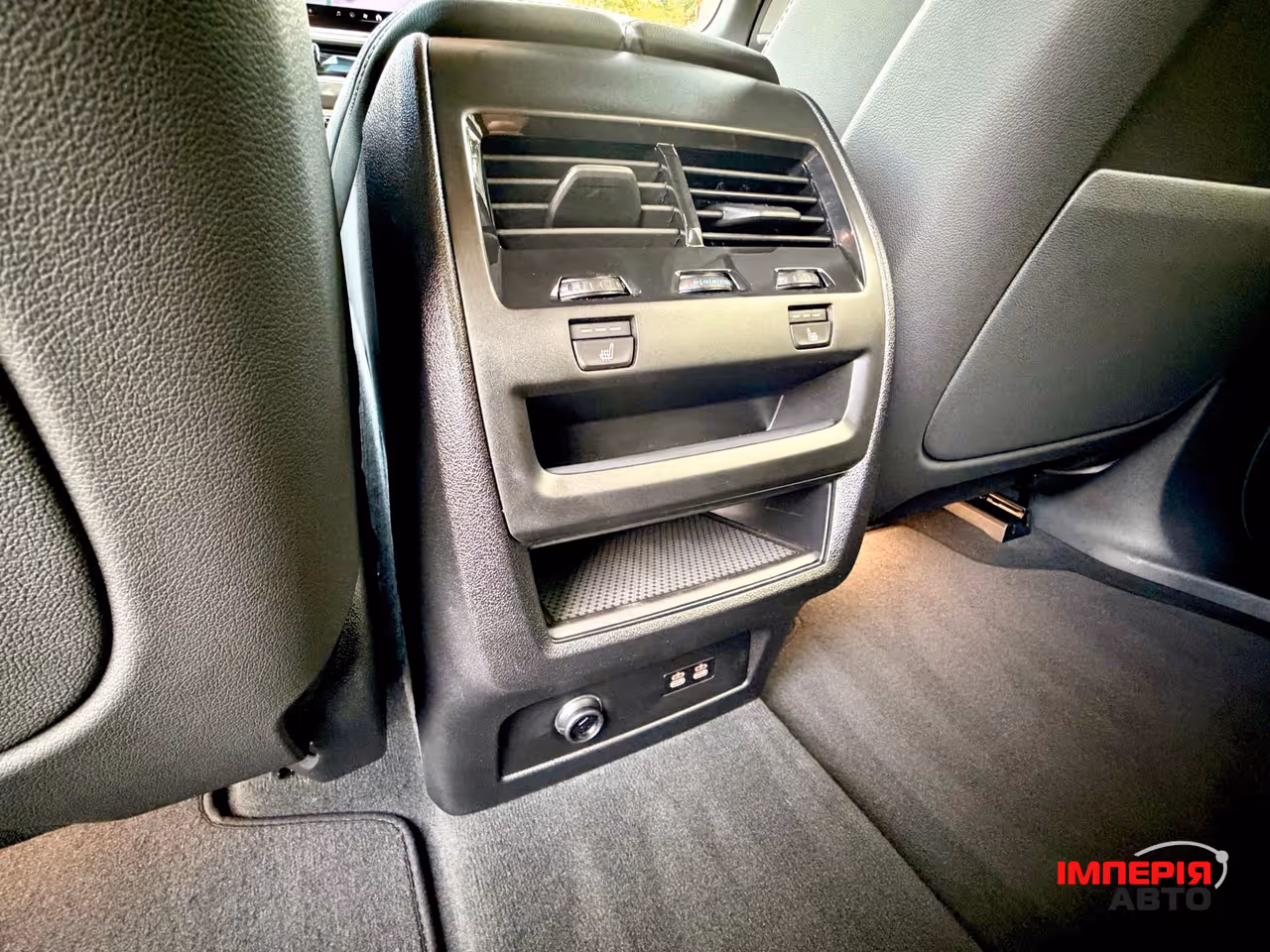 BMW X5 - фото 9