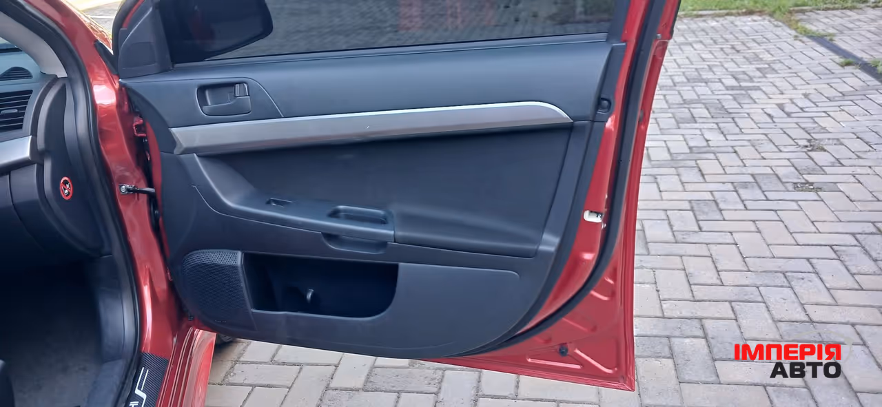 Mitsubishi Lancer - фото 28