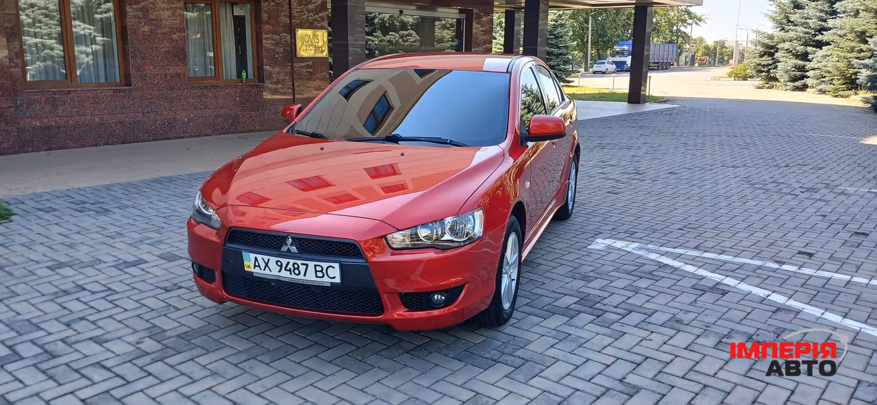 Mitsubishi Lancer - фото 4