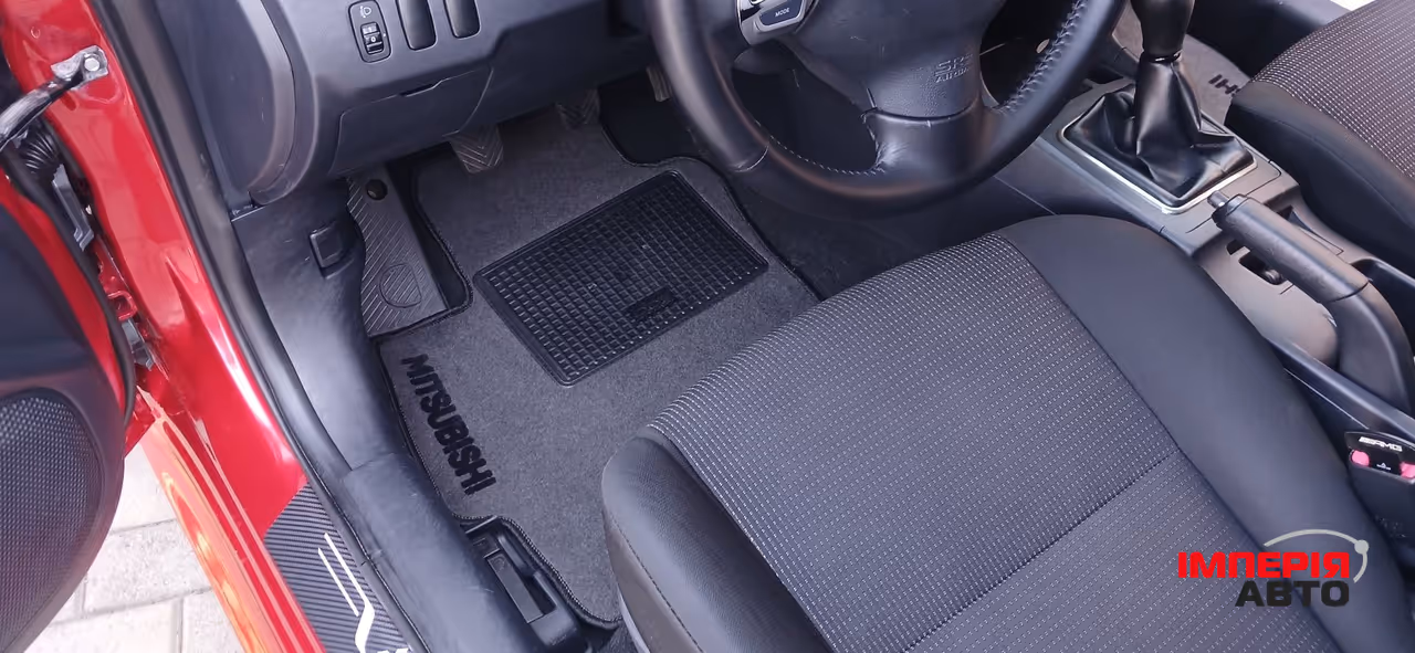 Mitsubishi Lancer - фото 34