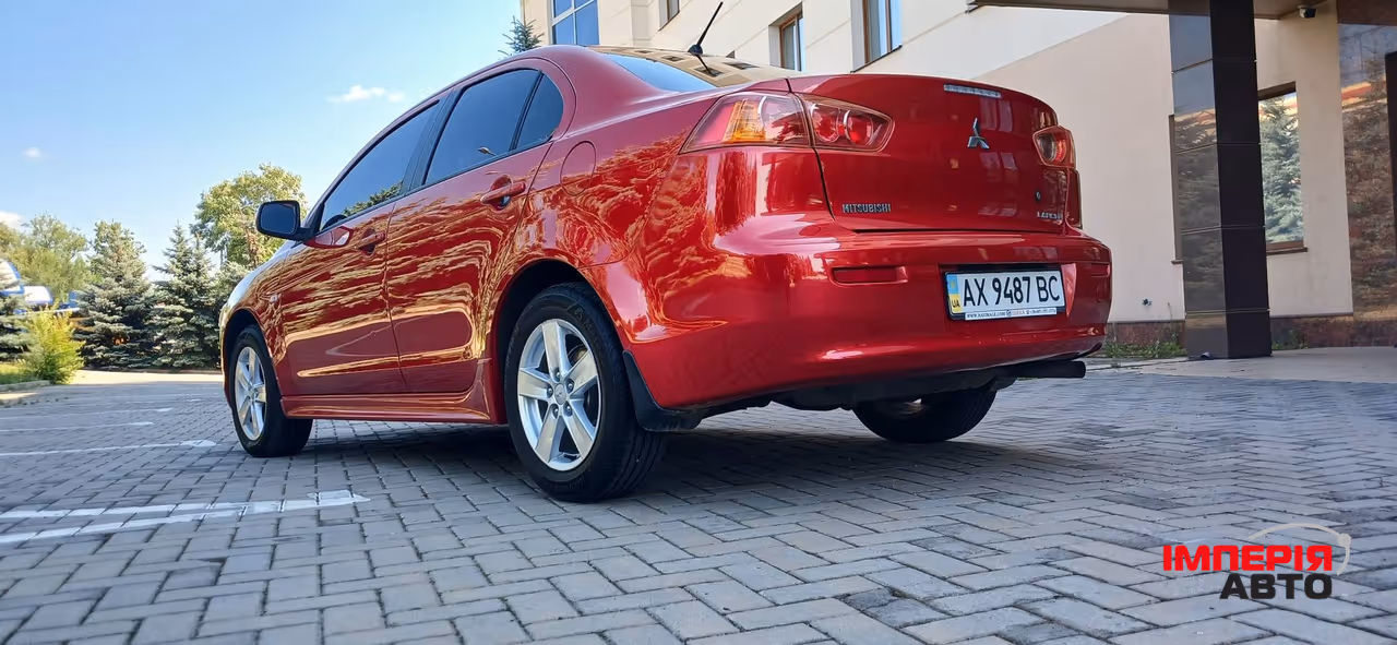 Mitsubishi Lancer - фото 12