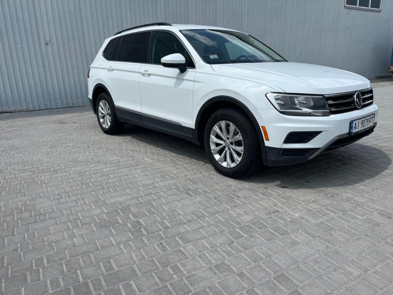 Volkswagen Tiguan - фото 6