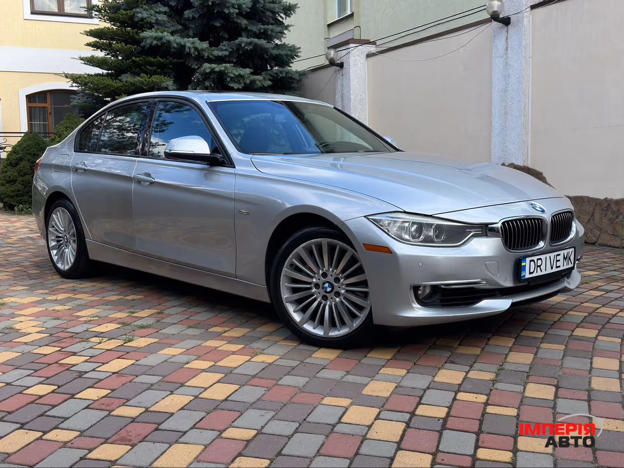 BMW 3 серії - фото 1