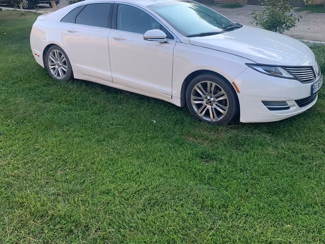 Lincoln MKZ - зображення 1