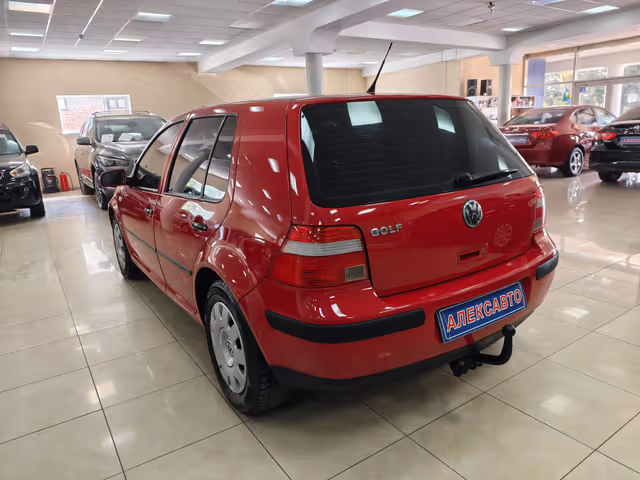 Volkswagen Golf - зображення 4