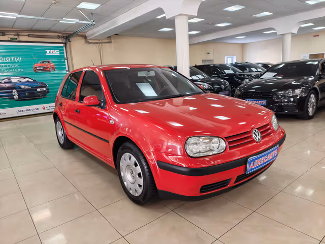 Volkswagen Golf - зображення 1