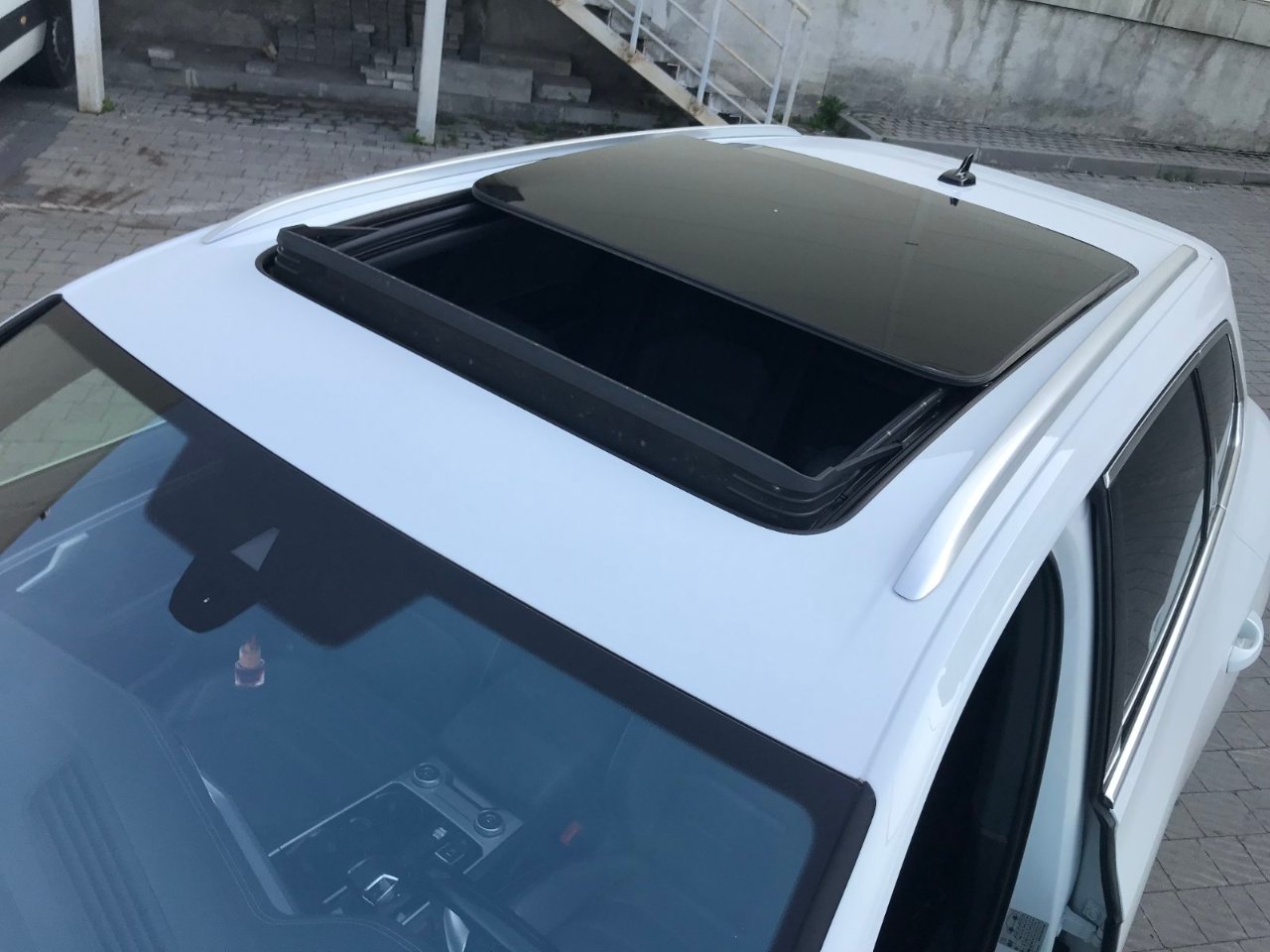 Volkswagen Touareg - фото 39