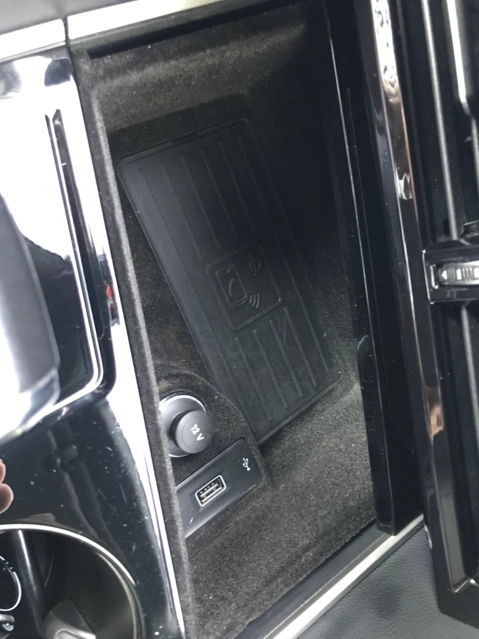 Volkswagen Touareg - фото 33