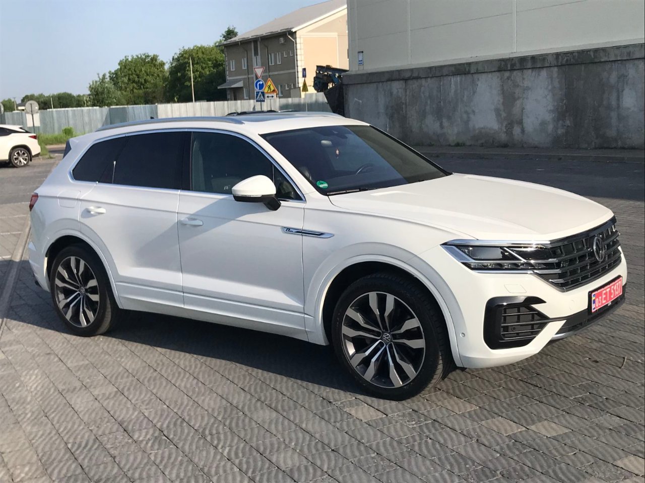 Volkswagen Touareg - фото 48